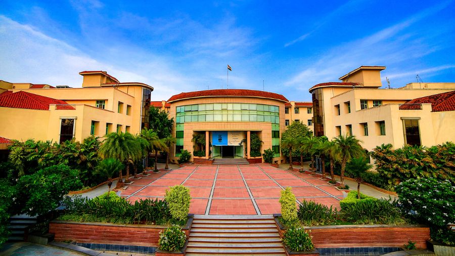 Oakridge International School