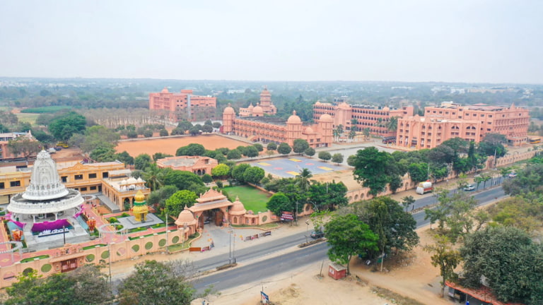 Shree Swaminarayan Gurukul International School