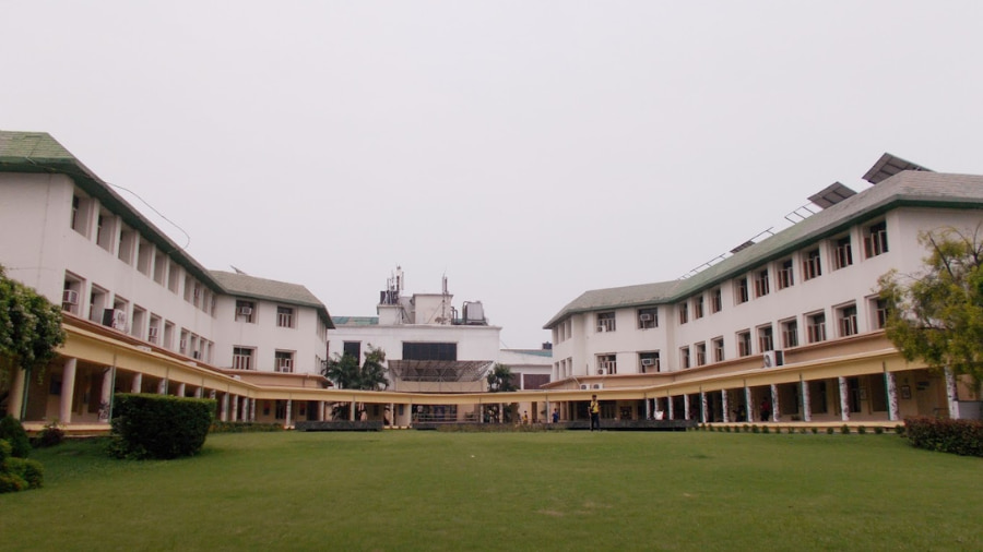 Calcutta International School (CIS)