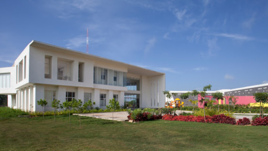 Redbridge International Academy 